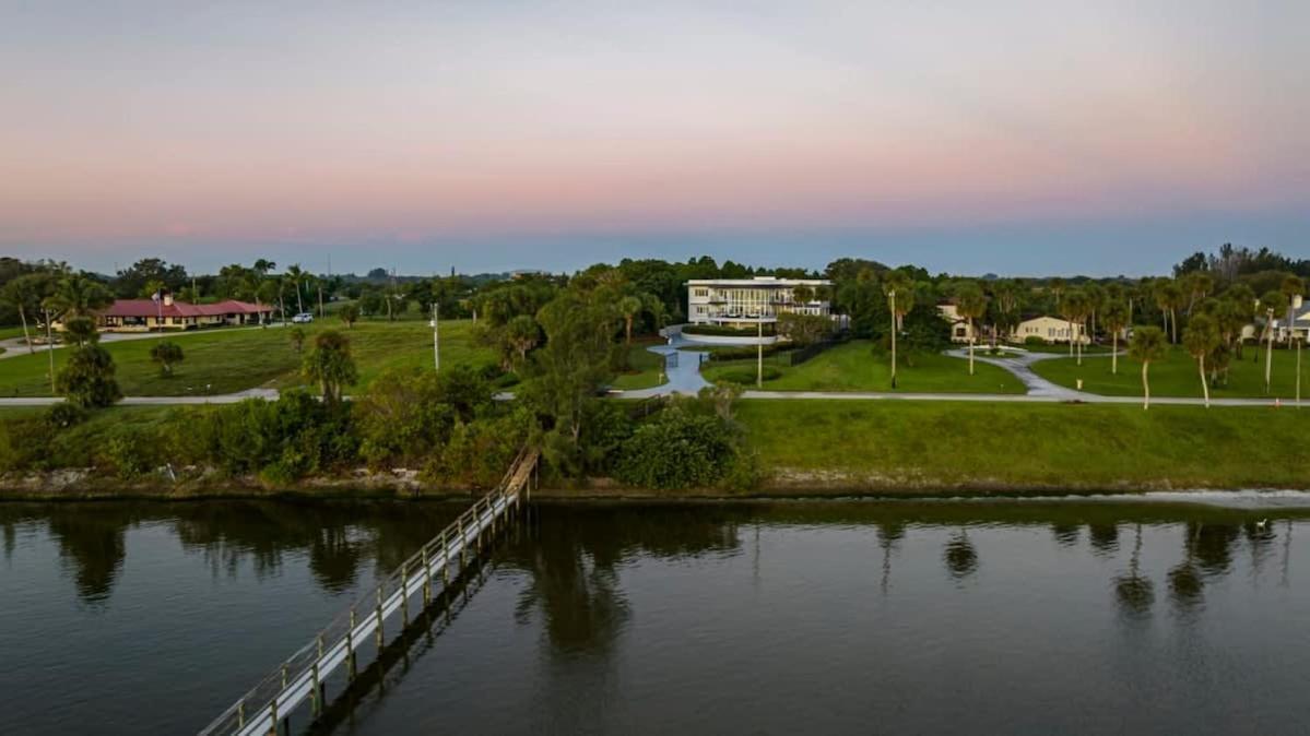 9000 Sf Waterfront Mansion Pool Boat Dock Theater Villa Fort Pierce Exterior photo